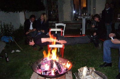 Campfireplanking / Photo: Andrea Dierich